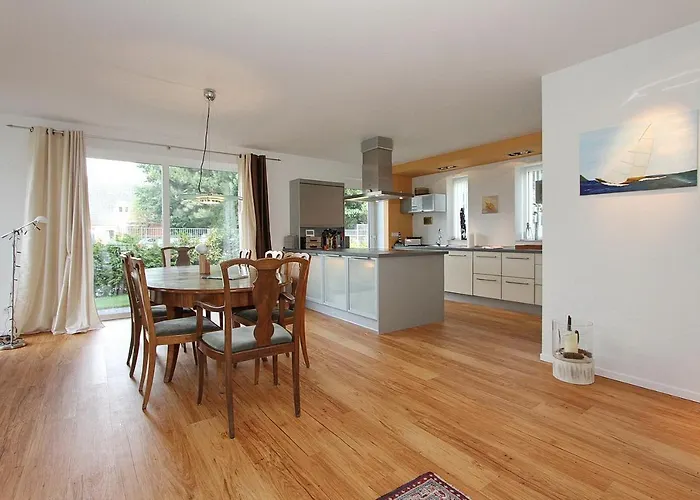 Gorch-fock-str 37 Gorch-fock-str 37 *